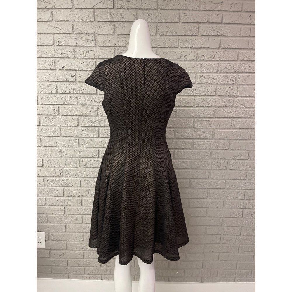 Julia Jordan Jacquard Split- Neck Fit & Flare Size 6 - Picture 4 of 14